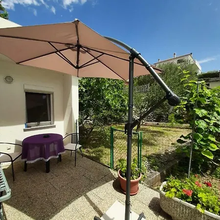 Studio Lea Krk Town Exterior photo